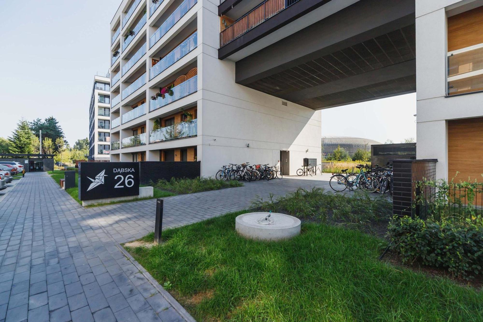Apartament Cozy With Parking And Terrace In By Renters *