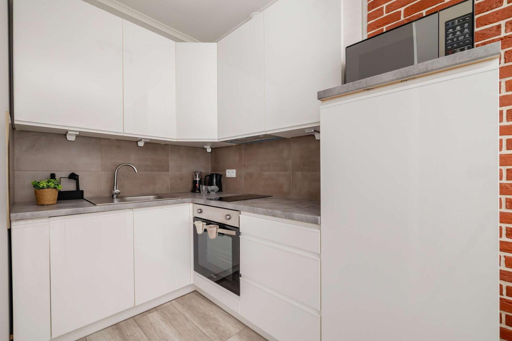 Cozy With Parking And Terrace In By Renters Apartament